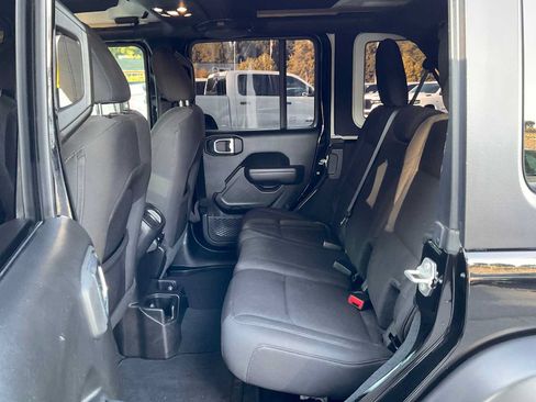 Used 2022 Jeep Wrangler Unlimited Sport AWD/4WD image 24