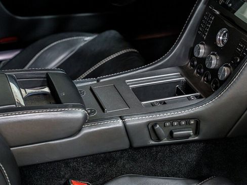 Used 2008 Aston Martin V8 Vantage Roadster RWD image 31