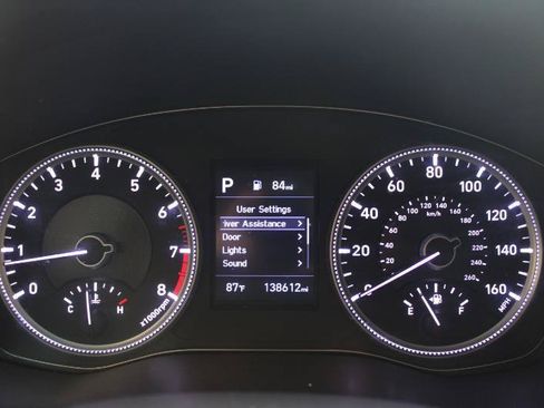 Used 2019 Hyundai Santa Fe SE FWD image 18