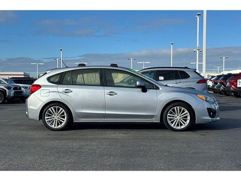 Used 2013 Subaru Impreza 2.0i Limited image 3