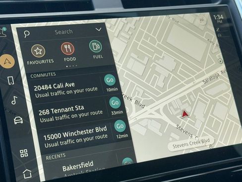 Used 2024 Land Rover Discovery Dynamic SE image 21