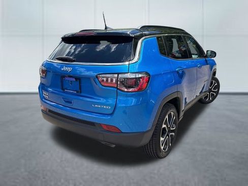 Used 2022 Jeep Compass Limited w/ Sun and Sound Group AWD/4WD image 4