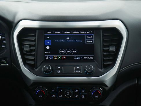 Used 2022 GMC Acadia SLT w/ Preferred Package image 16