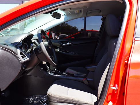 Used 2019 Chevrolet Cruze LS w/ LS Convenience Package FWD image 37