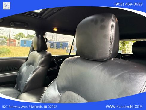 Used 2021 Nissan Armada SL w/ Midnight Edition Package image 10
