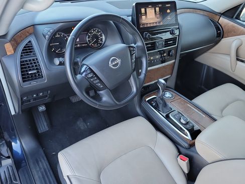 Used 2023 Nissan Armada SL w/ Captain's Chairs Package image 8