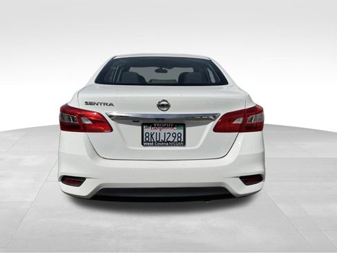 Used 2019 Nissan Sentra S FWD image 4