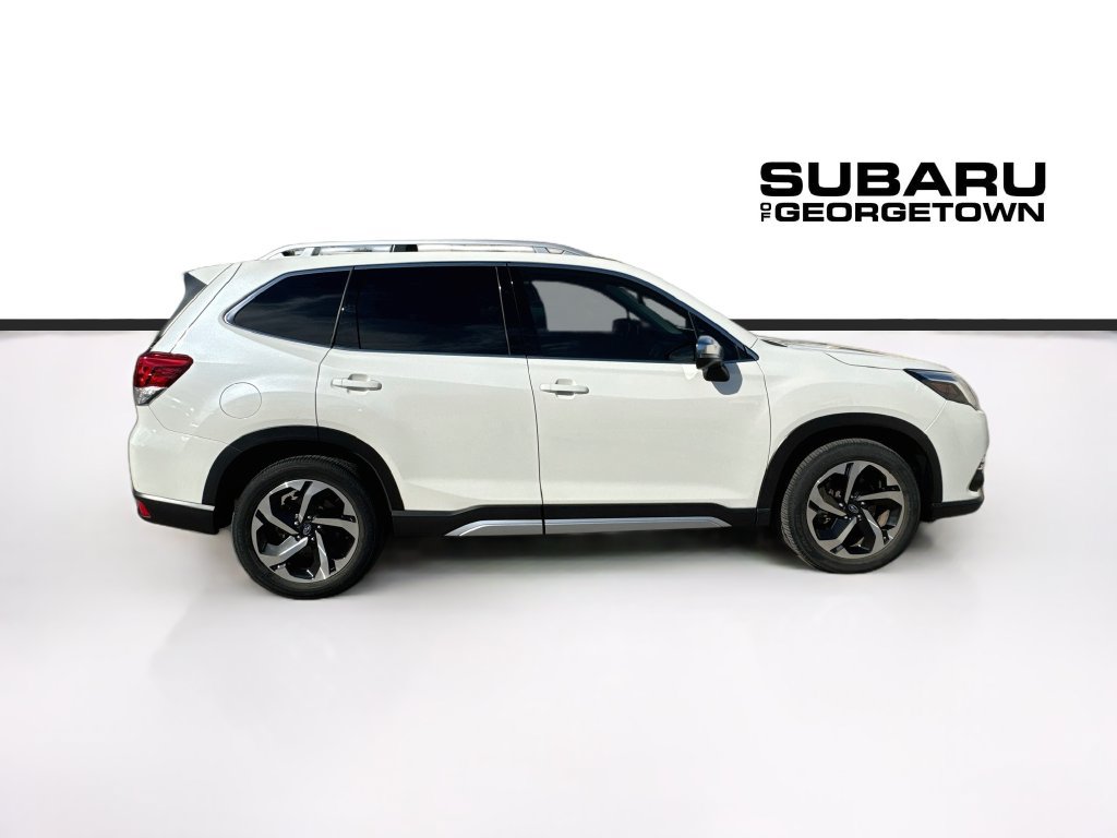 Used 2023 Subaru Forester Touring AWD/4WD image 8