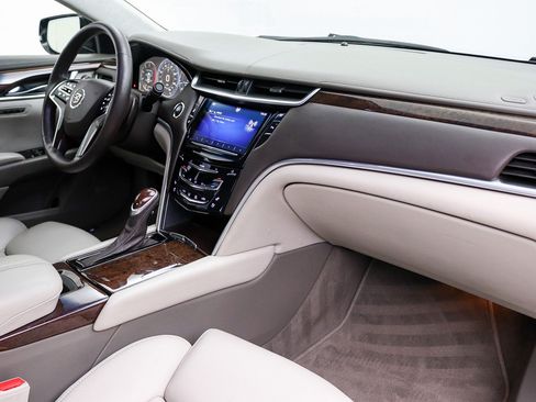Used 2014 Cadillac XTS Platinum AWD/4WD image 21