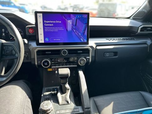 Used 2024 Toyota Tacoma TRD Off-Road w/ TRD Off Road Premium Package image 9