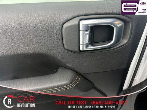 Used 2021 Jeep Wrangler Unlimited Sahara AWD/4WD image 33