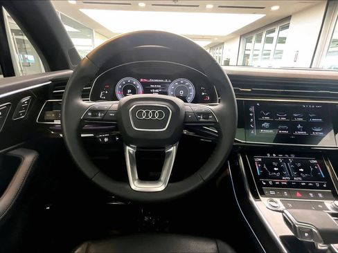 Used 2023 Audi Q7 2.0T Premium Plus w/ Premium Plus Package AWD/4WD image 6