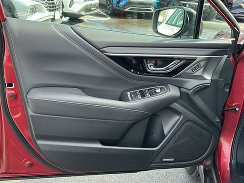 Certified 2022 Subaru Outback Limited image 9