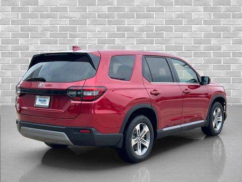 New 2025 Honda Pilot EX-L image 5