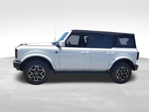 Used 2022 Ford Bronco Outer Banks AWD/4WD image 7
