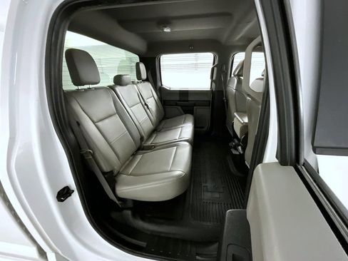 Used 2018 Ford F450 XL w/ Power Equipment Group image 18