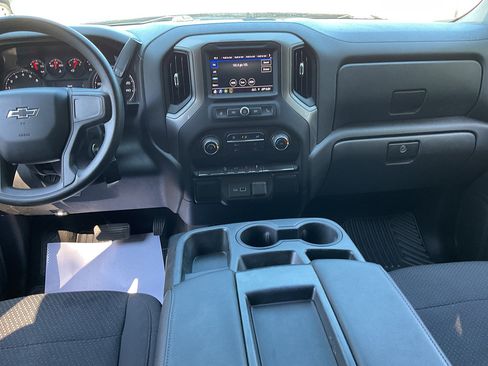 Used 2021 Chevrolet Silverado 1500 Custom Trail Boss AWD/4WD image 12
