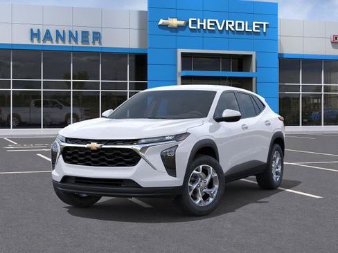 New 2026 Chevrolet Trax LS w/ LS Convenience Package FWD image 6