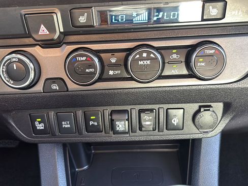 Used 2019 Toyota Tacoma TRD Pro AWD/4WD image 36