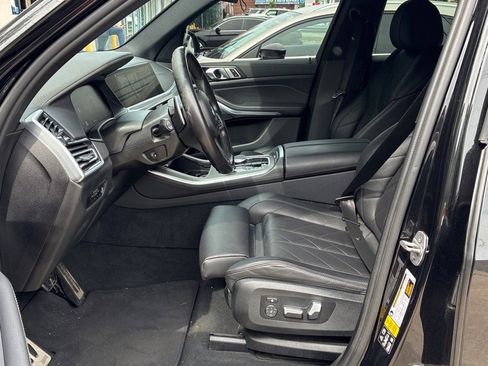 Used 2023 BMW X5 xDrive40i w/ M Sport Package AWD/4WD image 9