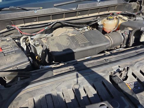 Used 2020 Chevrolet Silverado 1500 LT Trail Boss image 16