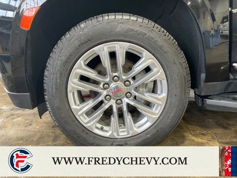 Certified 2023 GMC Yukon SLT AWD/4WD image 11