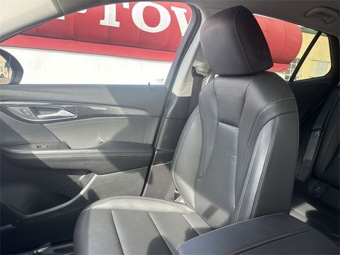 Used 2024 Buick Envision Preferred image 22