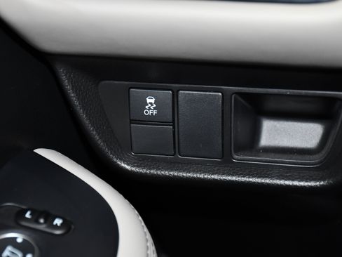 Certified 2025 Honda HR-V EX-L image 35