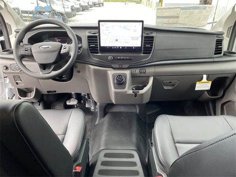 New 2025 Ford E-Transit Low Roof image 70