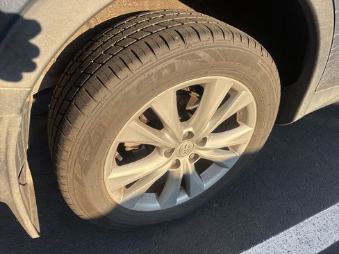 Used 2014 Toyota RAV4 Limited w/ Technology Package image 17