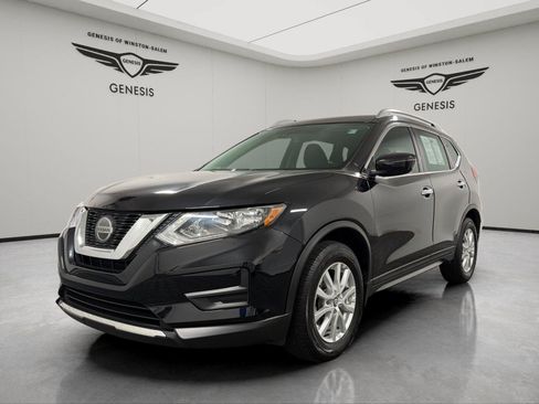 Used 2019 Nissan Rogue SV AWD/4WD image 1