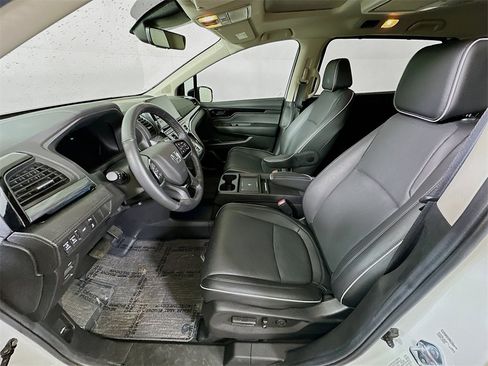 Used 2025 Honda Odyssey Elite image 16