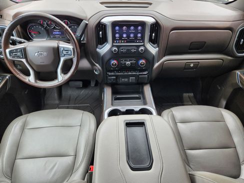 Used 2019 Chevrolet Silverado 1500 LT Trail Boss AWD/4WD image 8