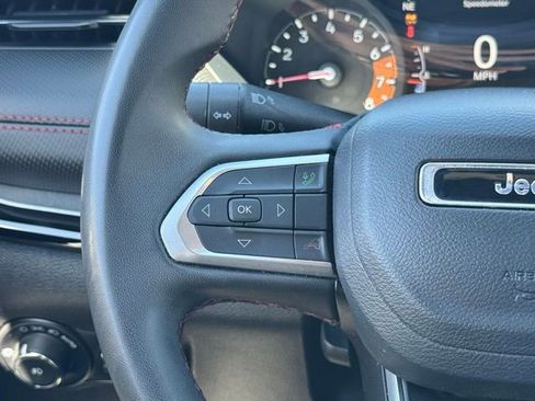 Used 2024 Jeep Compass Trailhawk AWD/4WD image 18