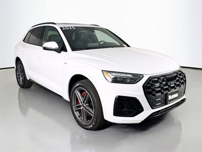 New 2025 Audi Q5 e Premium Plus