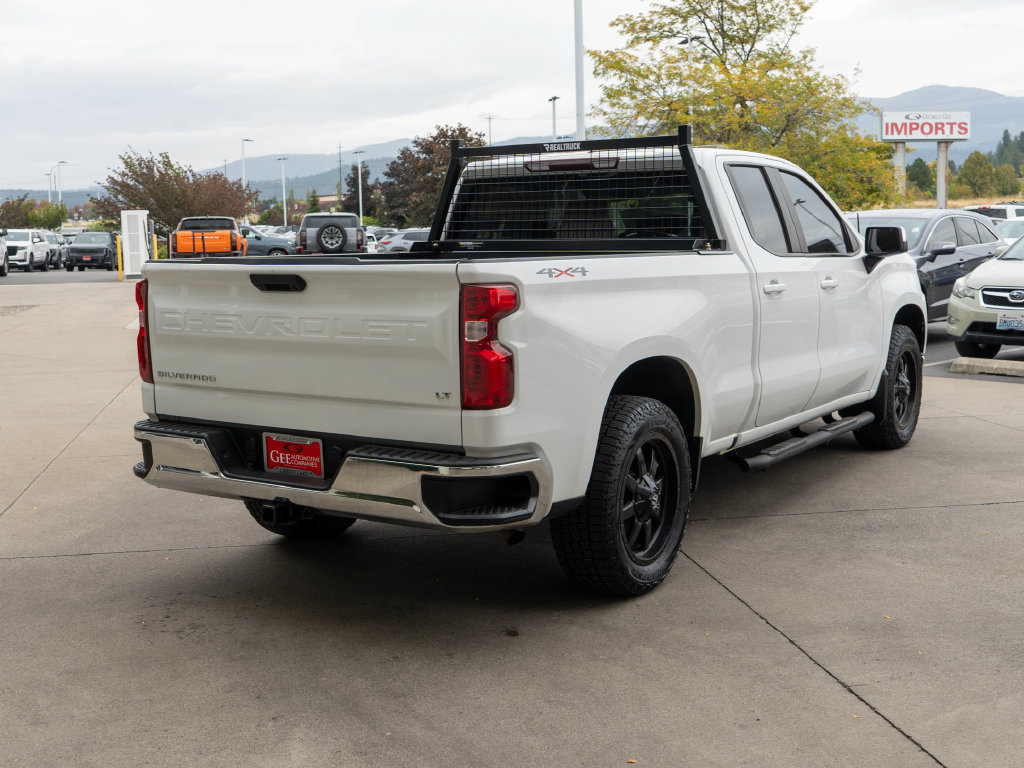 Used 2020 Chevrolet Silverado 1500 LT w/ Trailering Package AWD/4WD image 7