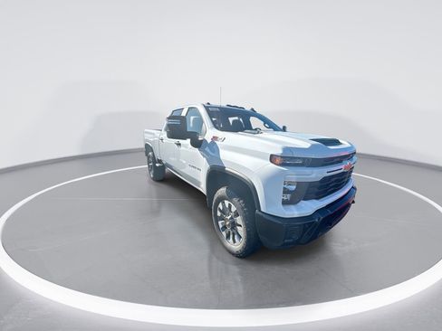New 2026 Chevrolet Silverado 2500 Custom w/ Custom Value Package AWD/4WD image 2