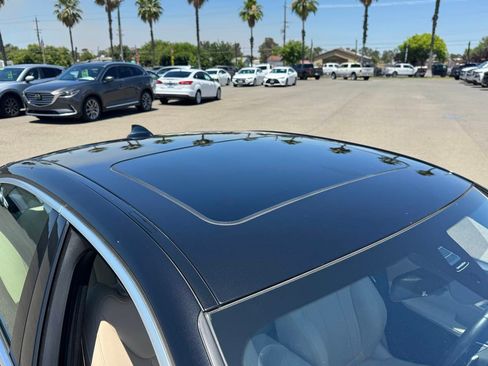 Used 2021 BMW 330i Sedan w/ Convenience Package RWD image 12