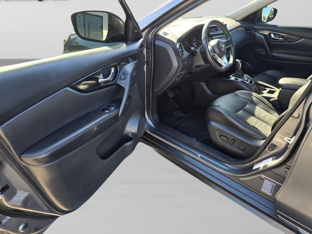 Used 2019 Nissan Rogue SL FWD image 21