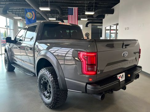 Used 2018 Ford F150 Raptor w/ Equipment Group 802A Luxury AWD/4WD image 4