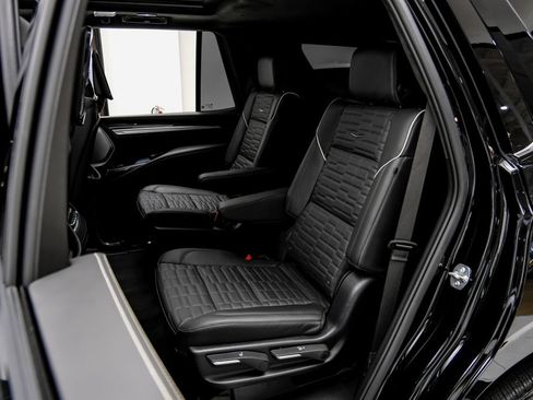 Used 2025 Cadillac Escalade V AWD/4WD image 55