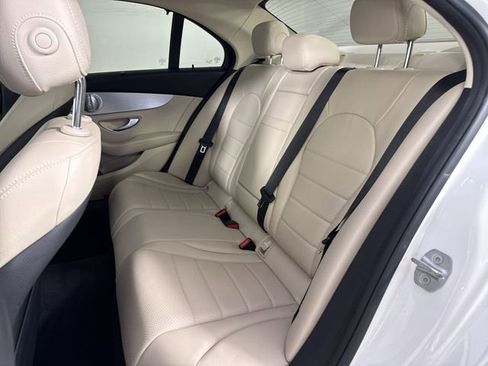Used 2018 Mercedes-Benz C 300 4MATIC Sedan image 21