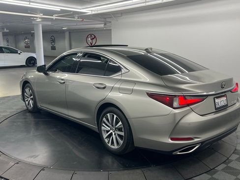 Used 2020 Lexus ES 350 w/ Premium Package FWD image 5