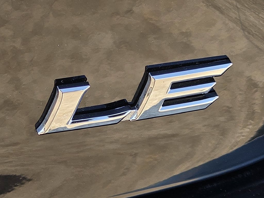Used 2025 Toyota Camry LE FWD image 11