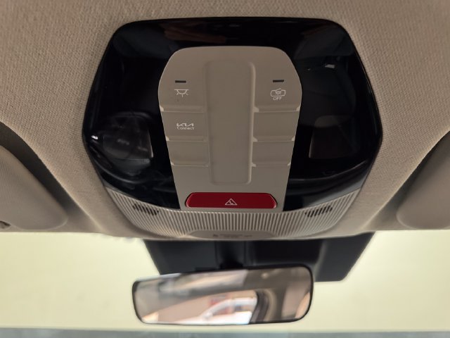 Used 2025 Kia K4 FWD image 17