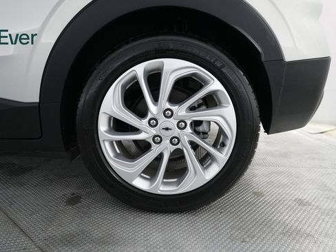 Used 2022 Chevrolet Bolt EUV LT FWD image 9