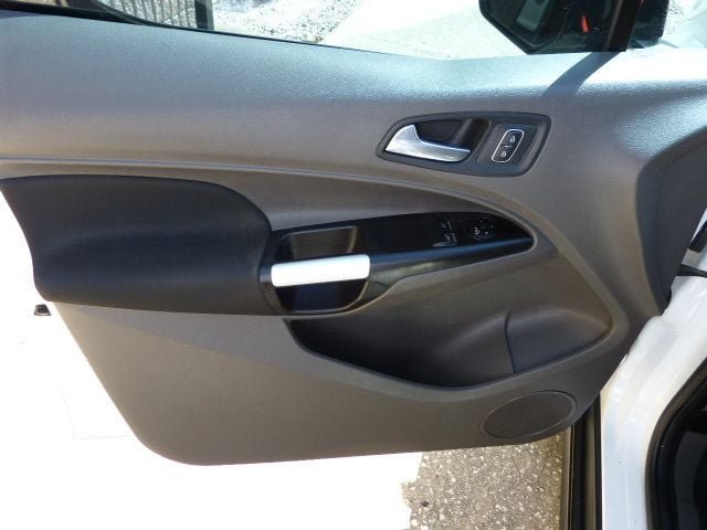 Used 2020 Ford Transit Connect XLT FWD image 28