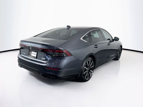 Used 2024 Honda Accord Touring image 2