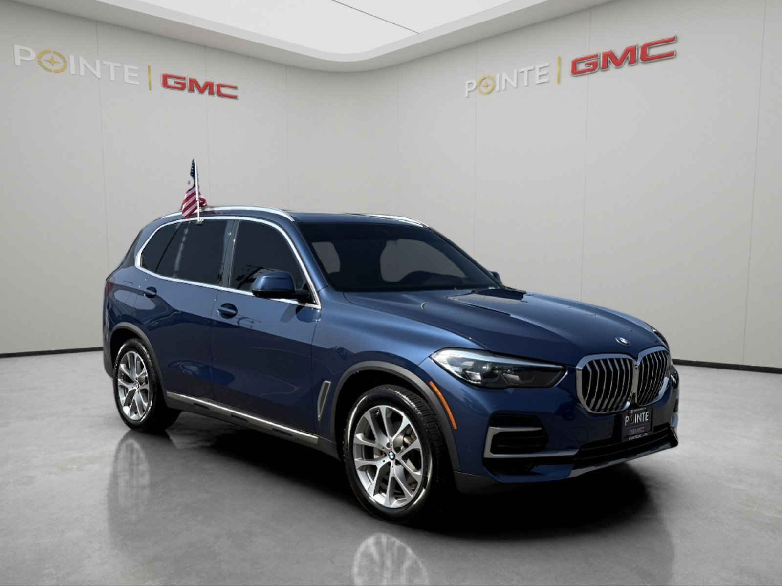 Used 2022 BMW X5 xDrive40i AWD/4WD image 1