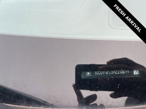 Used 2021 Chevrolet Silverado 1500 High Country w/ Technology Package image 18